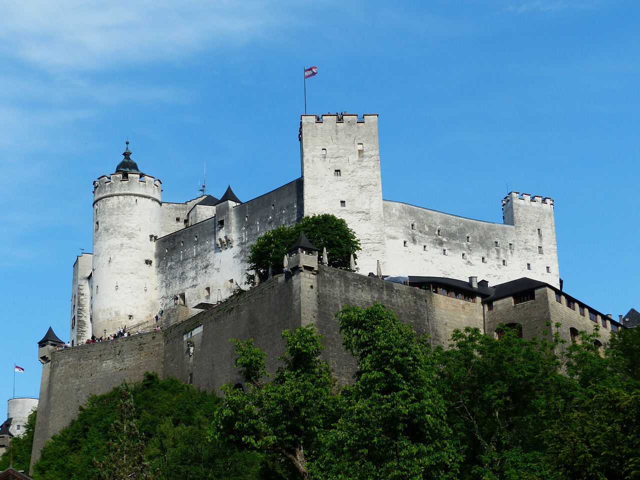 hohensalzburg-fortress-117297_1280